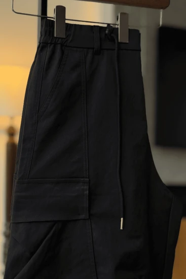 Black Cargo Mobile Pant